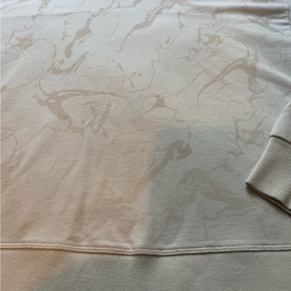 All in Motion Off-White/Light Pink Oversized Long Sleeve Sweatshirt Size Small - Picture 3 of 7